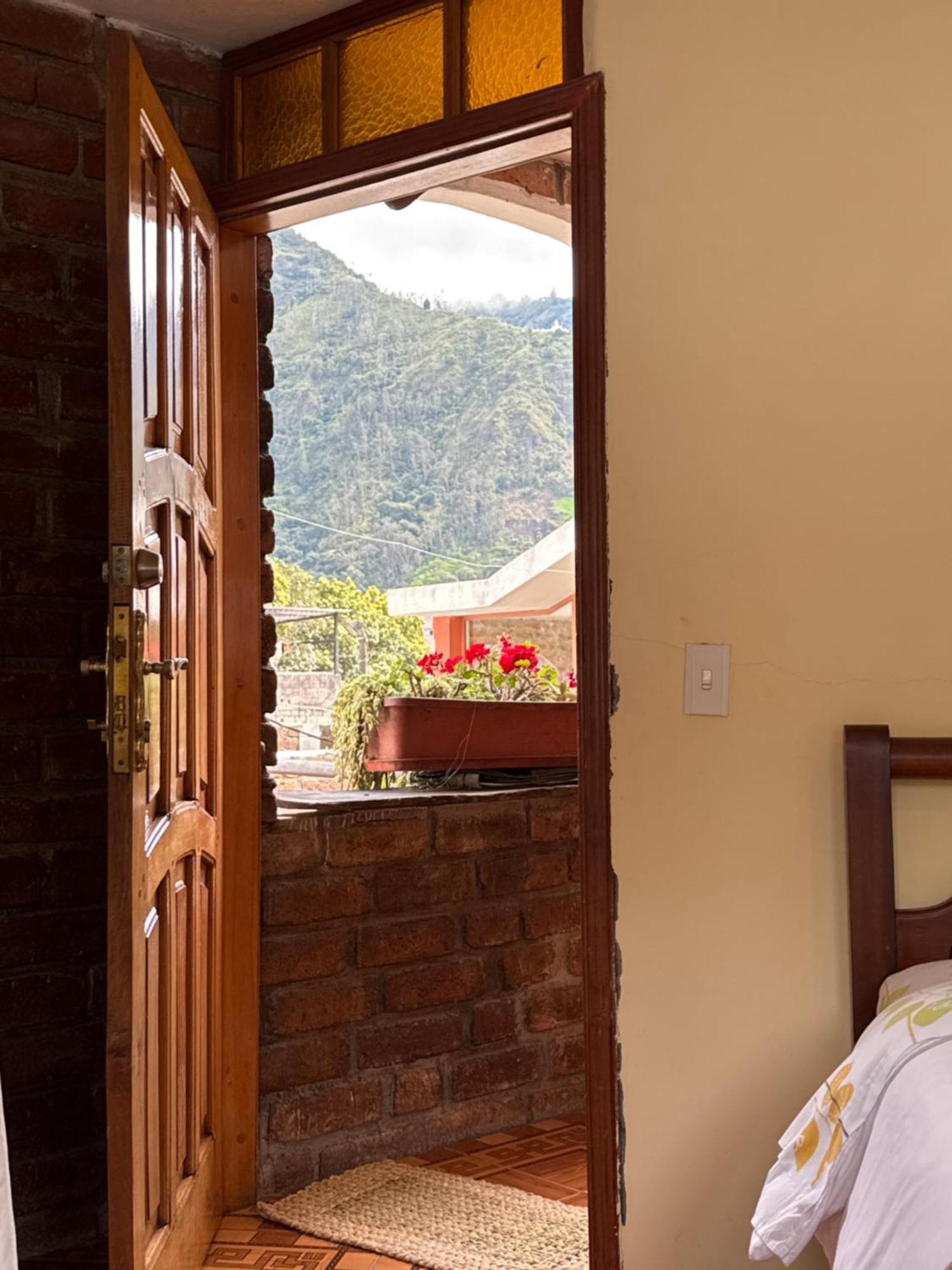 Hotel Donde Ivan バーニョス エクステリア 写真