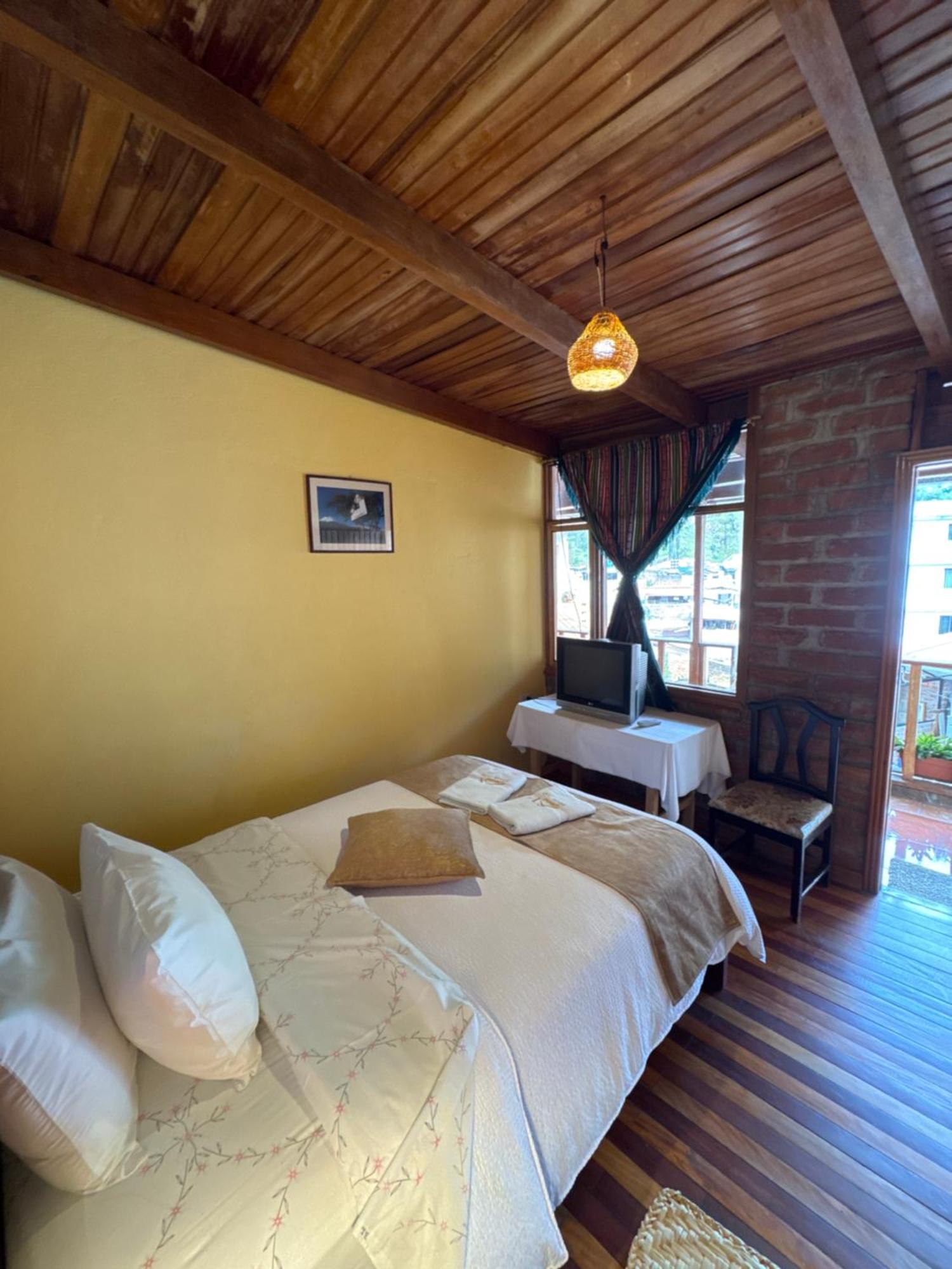 Hotel Donde Ivan バーニョス エクステリア 写真