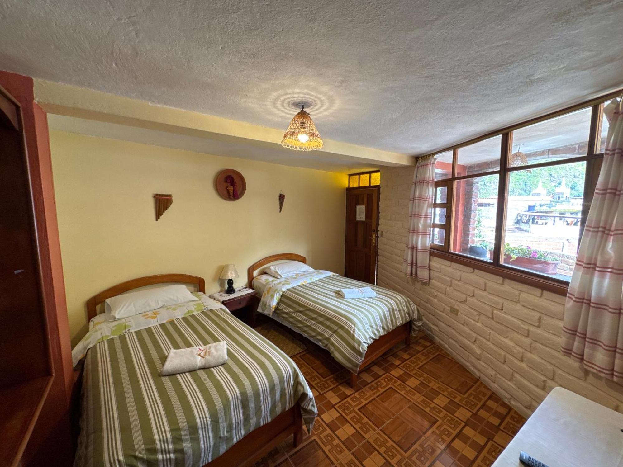 Hotel Donde Ivan バーニョス エクステリア 写真